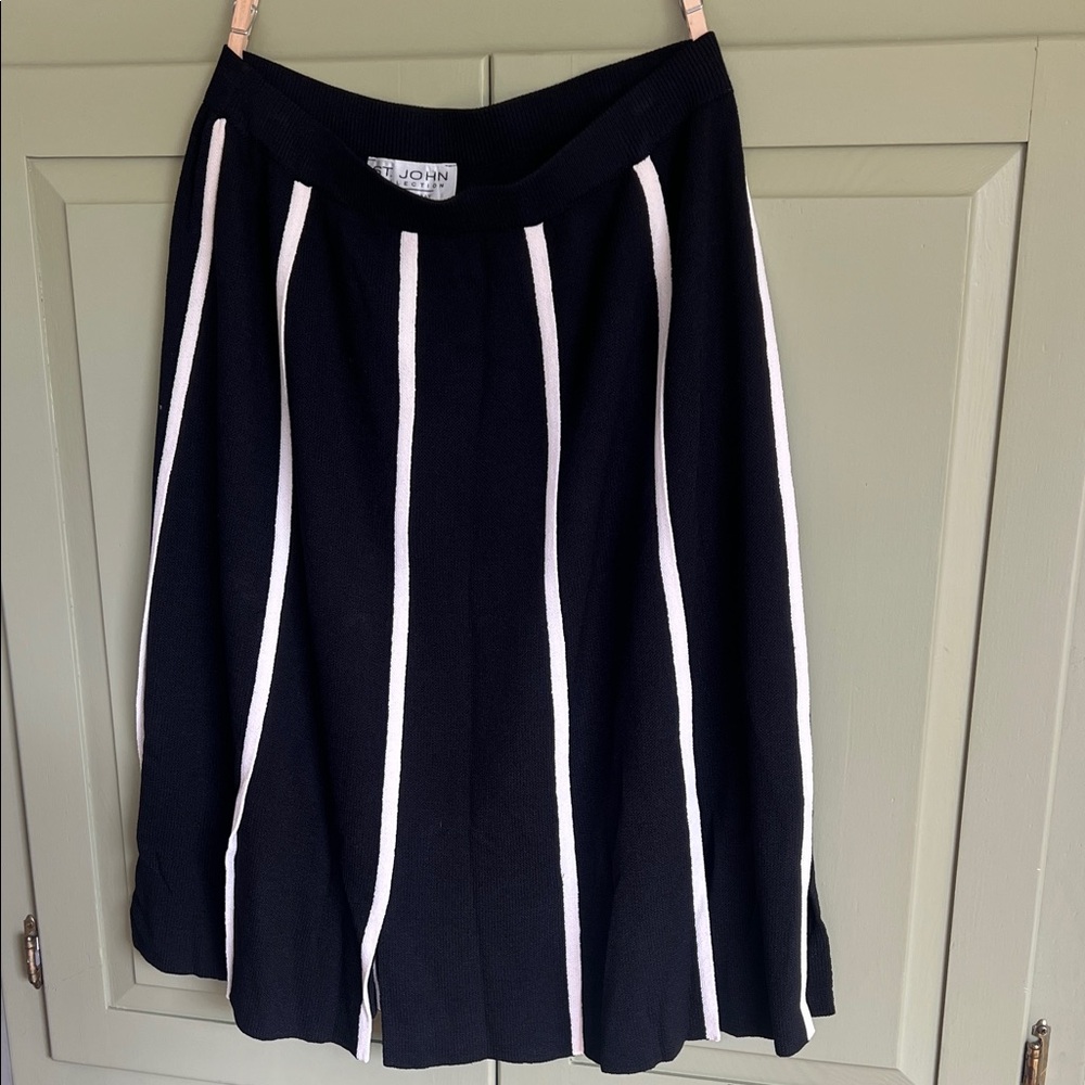 NWT St. John Collection Black Skirt with White Stripes